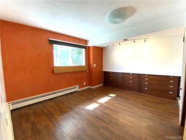 Building Photo - 18 Harvard Ln