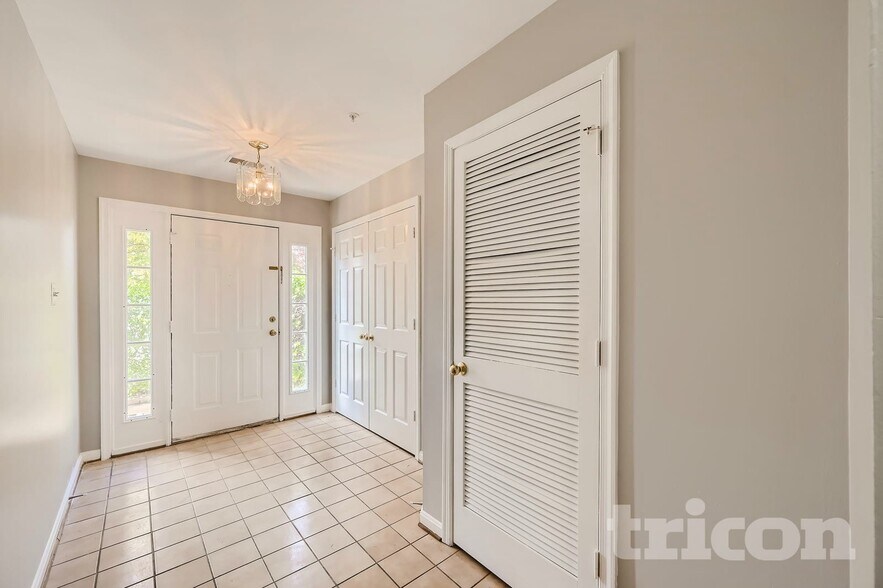 Building Photo - 4633 Sherwood Mills Rd