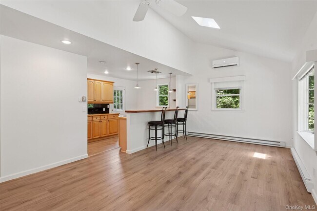 Building Photo - 4 East End Ave