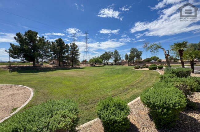 Building Photo - 3Bed/2Bath House at Northern Ave/87th Ave! Ready for Immediate Move-In! – Corner Lot!