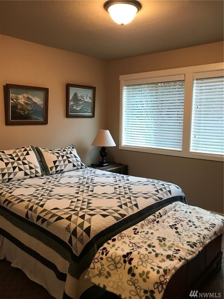 Building Photo - 3532 Hepburn St NE