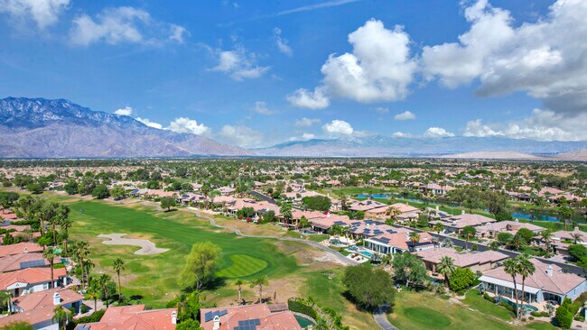 Building Photo - 267 Loch Lomond Rd