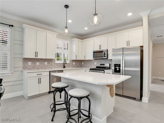 Building Photo - 17502 Caravita Ln