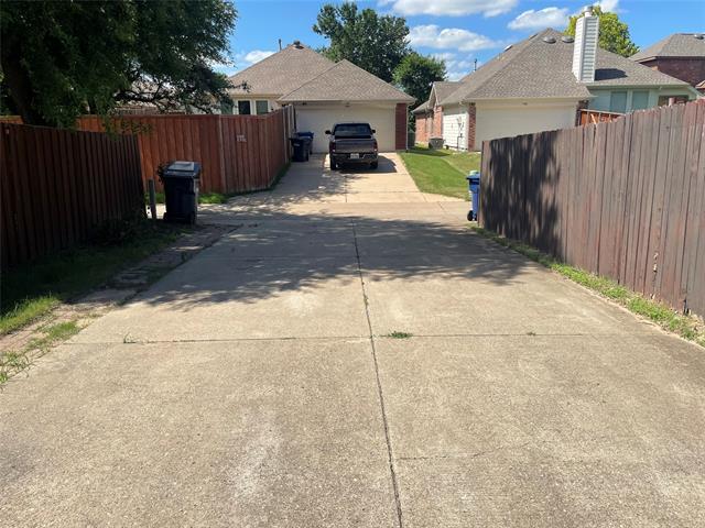 Building Photo - 5904 Pinyon Dr
