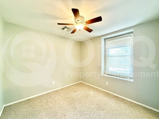 Building Photo - 4144 E Jasper Dr