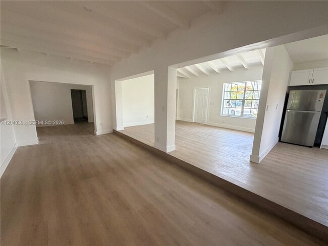 Building Photo - 1525 SW 76th Ct