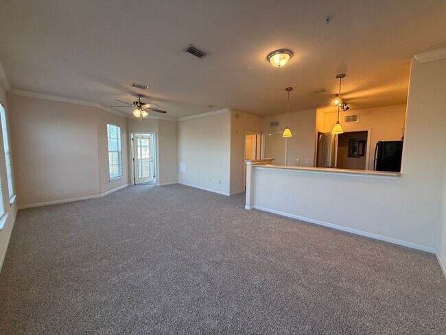 Building Photo - Bright & Comfortable 1-Bedroom Apartment in Gated Community