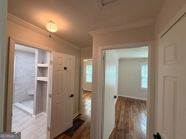 Building Photo - 1734 Cahoon St SW