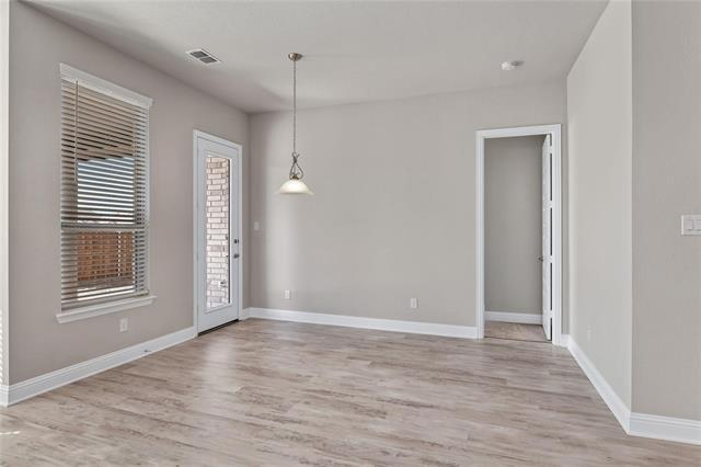 Building Photo - 206 Miramar Ave