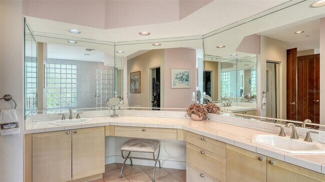 Building Photo - 350 Gulf of Mexico Dr