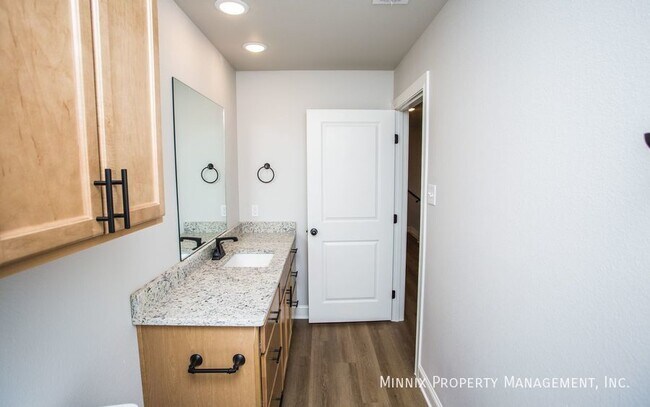 Building Photo - 2550 137th St