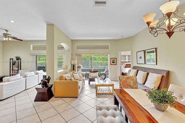 Building Photo - 3711 Falcon Ridge Cir