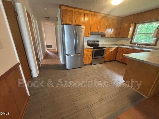 Building Photo - 3609 Melrose Dr