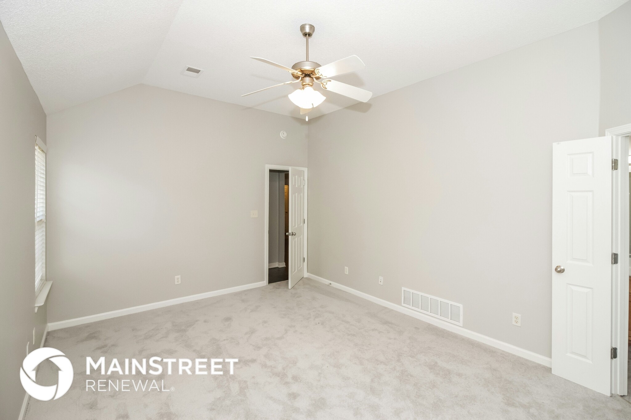 Building Photo - 9135 Tremont Dr