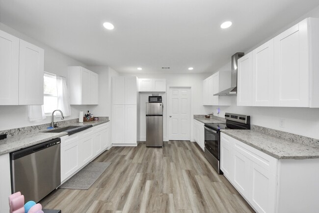 Building Photo - 3029 Beulah St