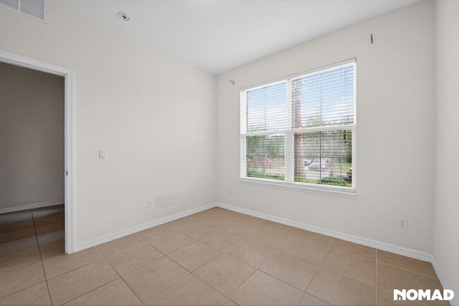 Building Photo - Spacious 4BR House in Orlando