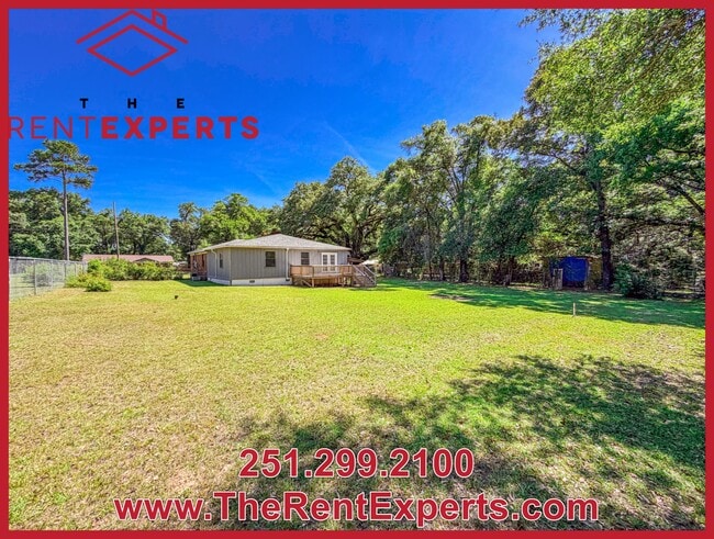 Building Photo - 4456 Eastview Dr