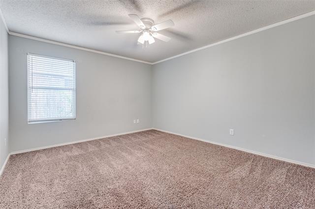 Building Photo - 8405 Seven Oaks Ln