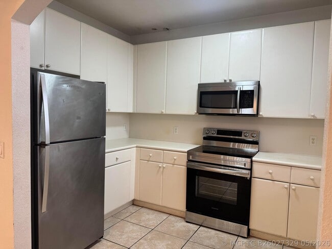 Building Photo - 15746 SW 41st St