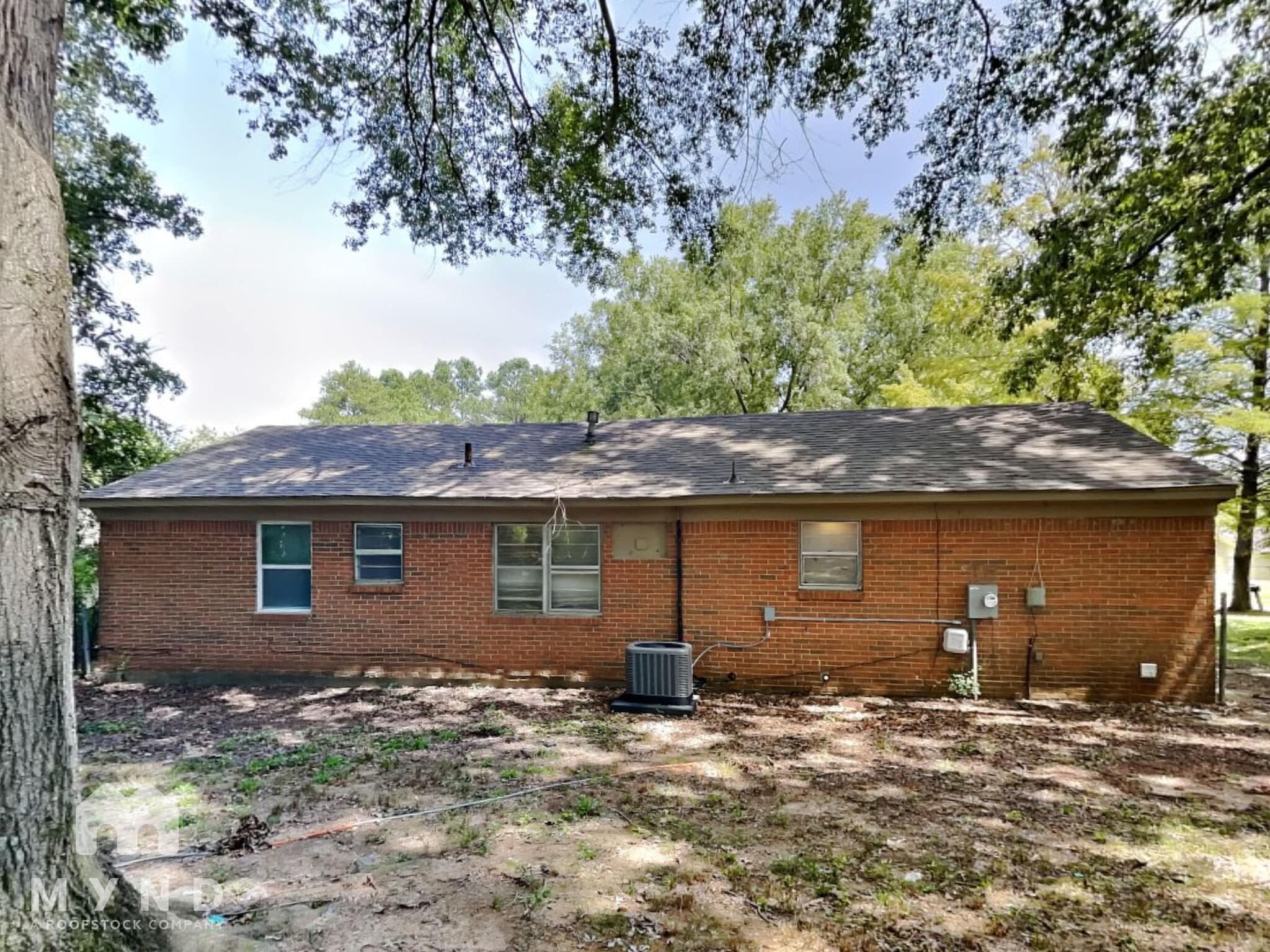 Building Photo - 2535 Eastbrook Dr