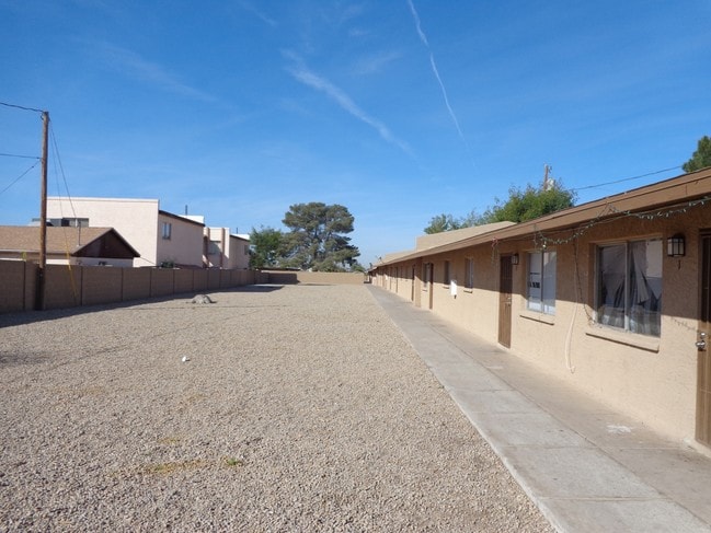 Primary Photo - Papago Square