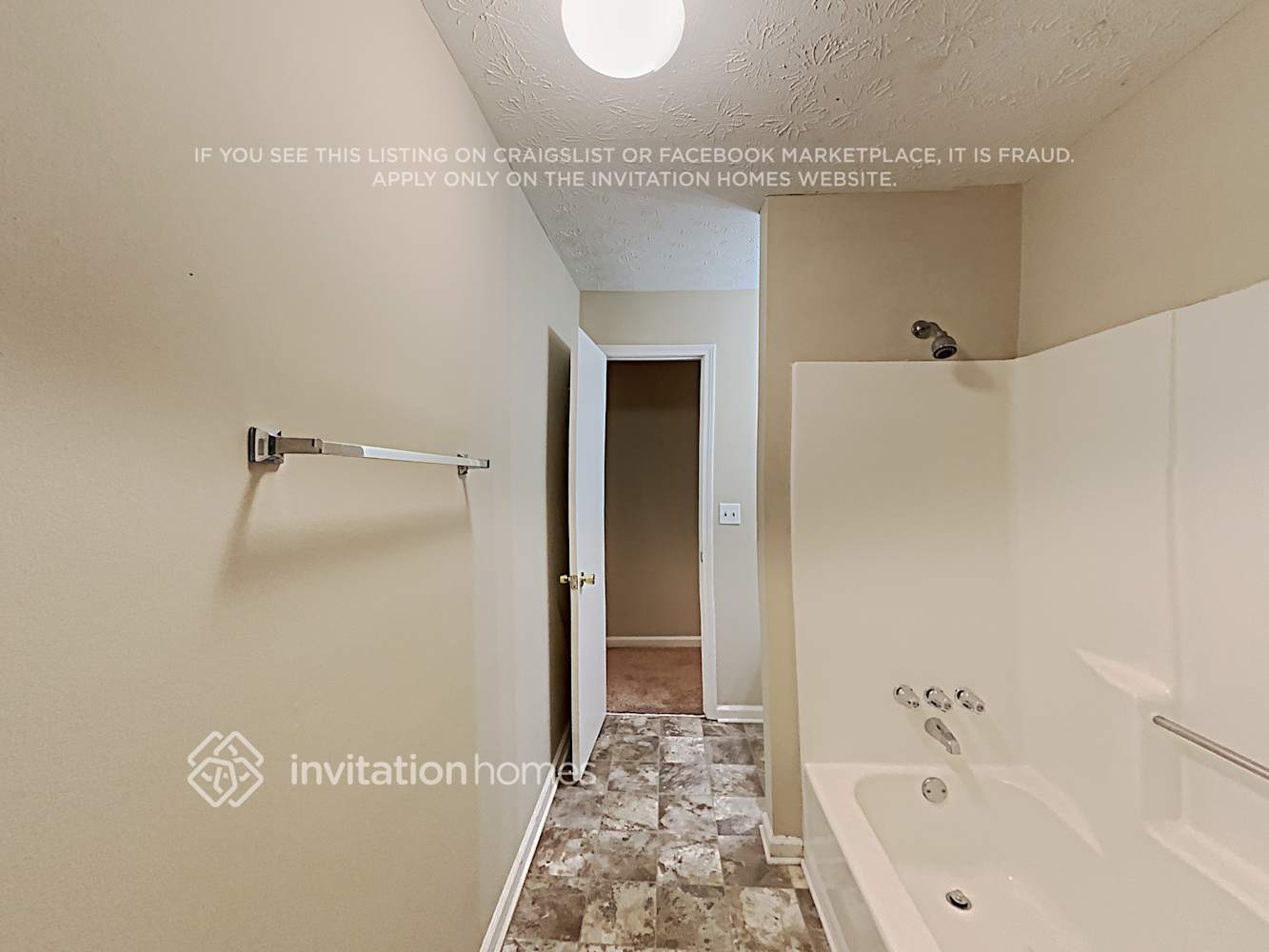 Building Photo - 3930 Grove Trail