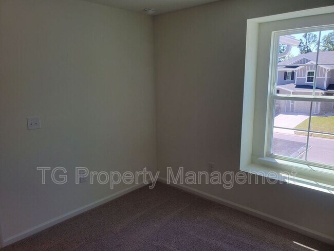 Building Photo - 270 Mustard Hl Ct