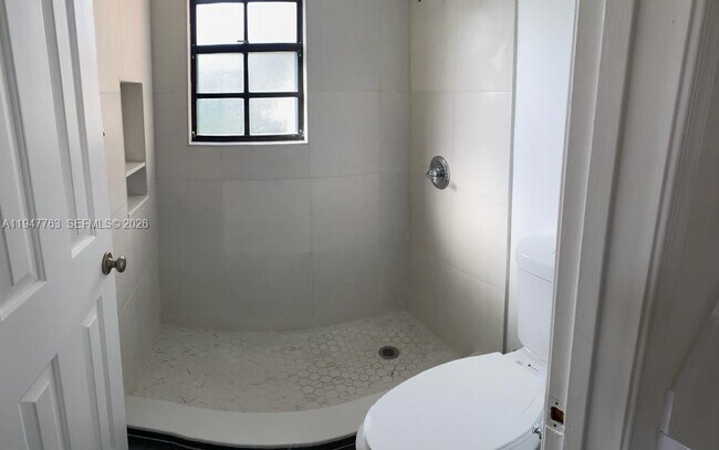 Building Photo - 4171 Oak Terrace Dr