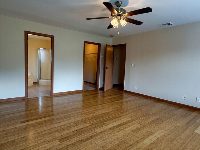 Building Photo - 10 Ashlyn Dr