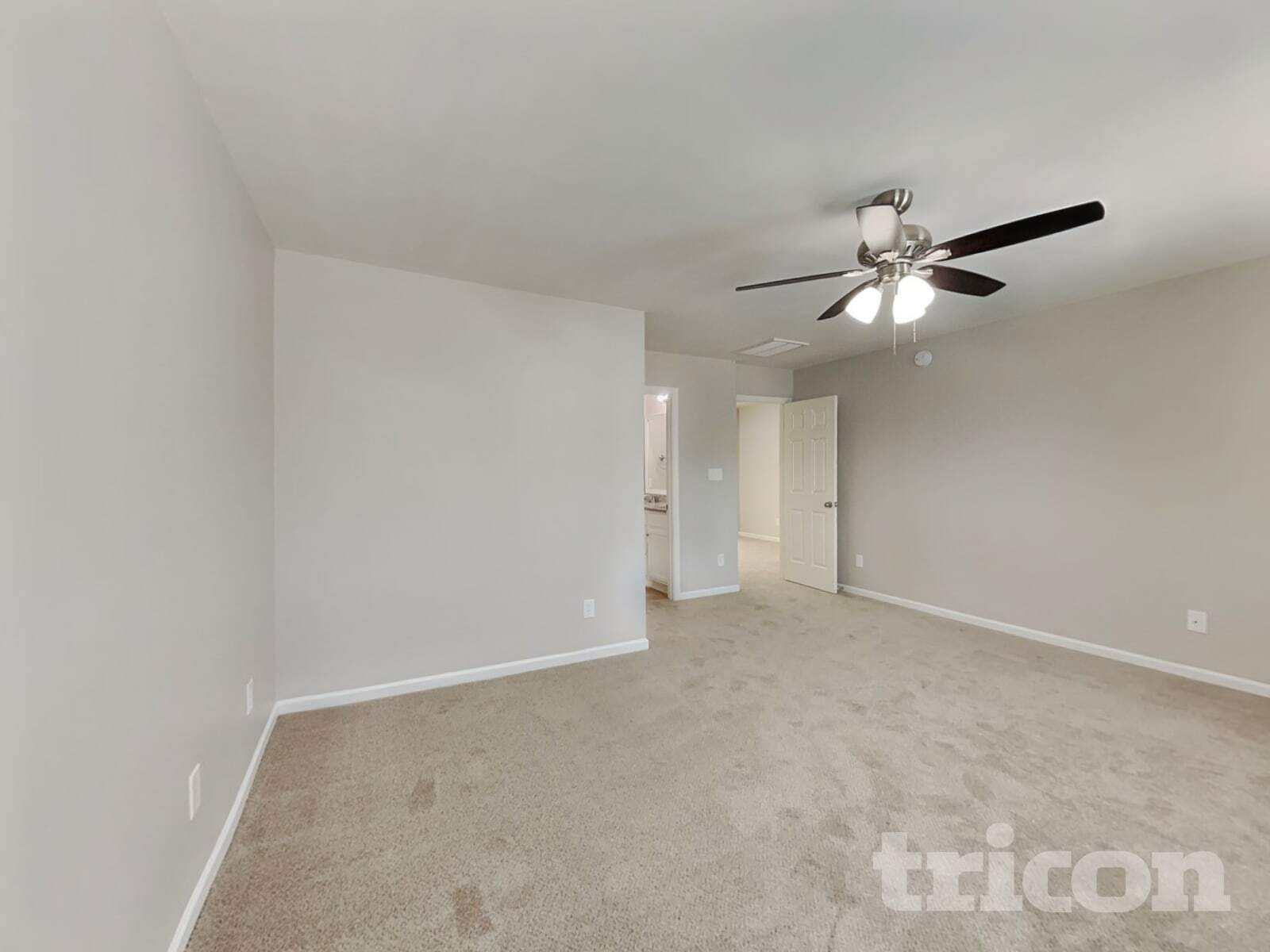 Building Photo - 910 Statler Dr