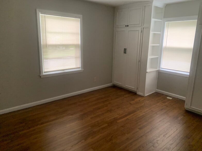 Building Photo - 7808 Juniper Dr