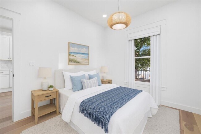 Building Photo - 7 Sheffield Ave