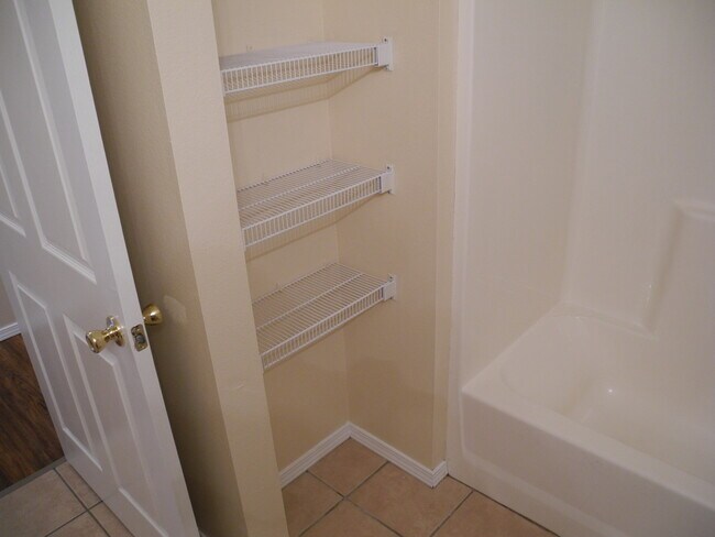 Building Photo - Condominium in Academy Commons