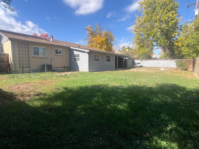 Building Photo - 6448 Iris Way