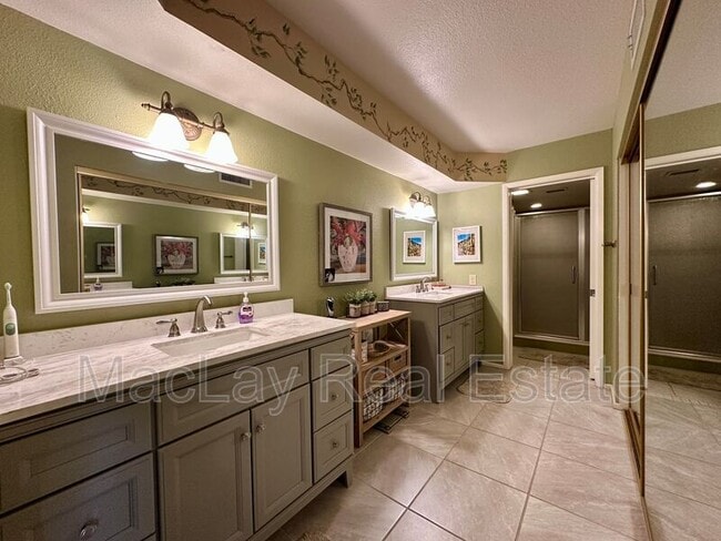 Building Photo - 5001 E Mesquite Wood Ct