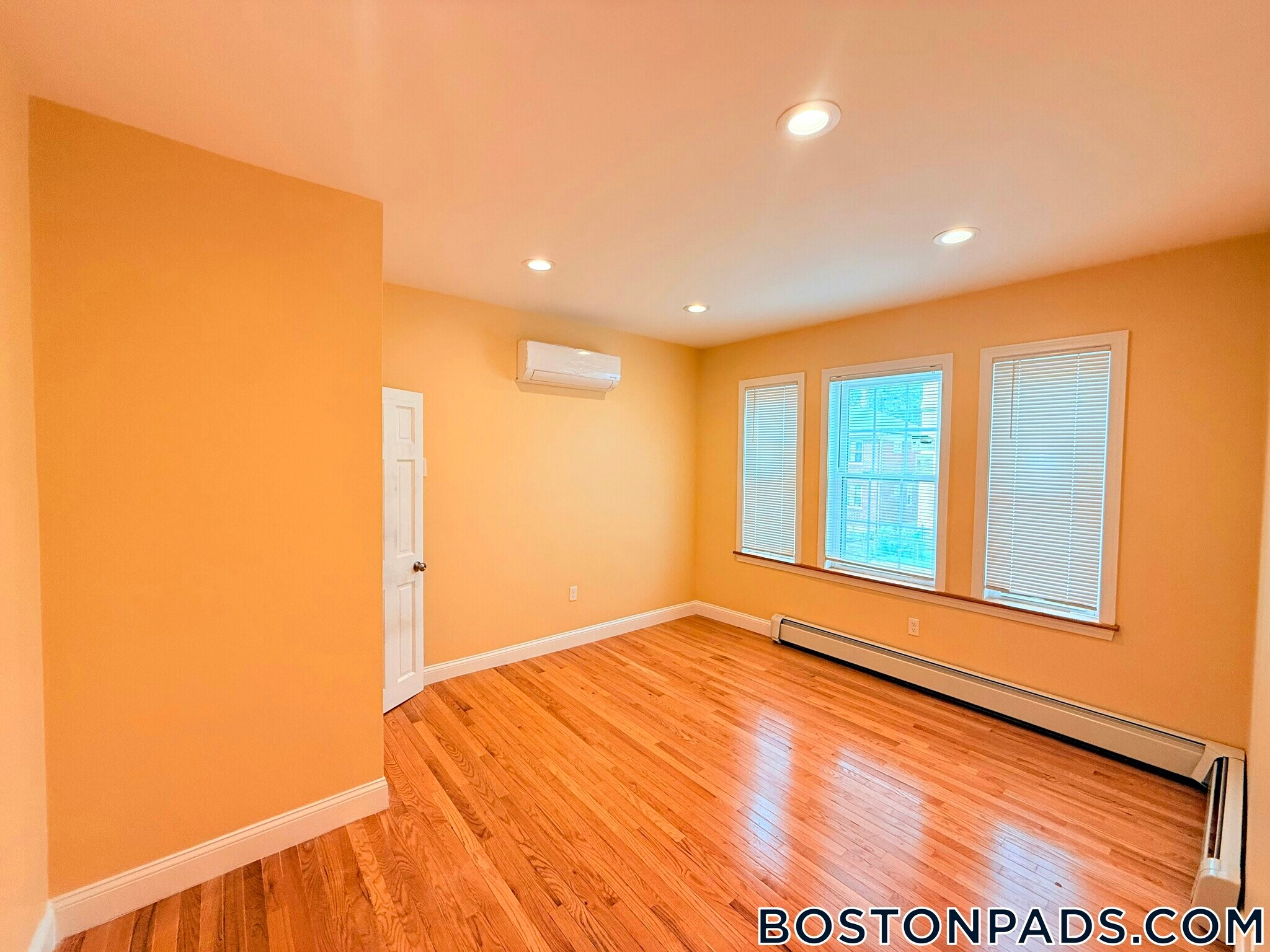 Building Photo - 27 Fessenden St