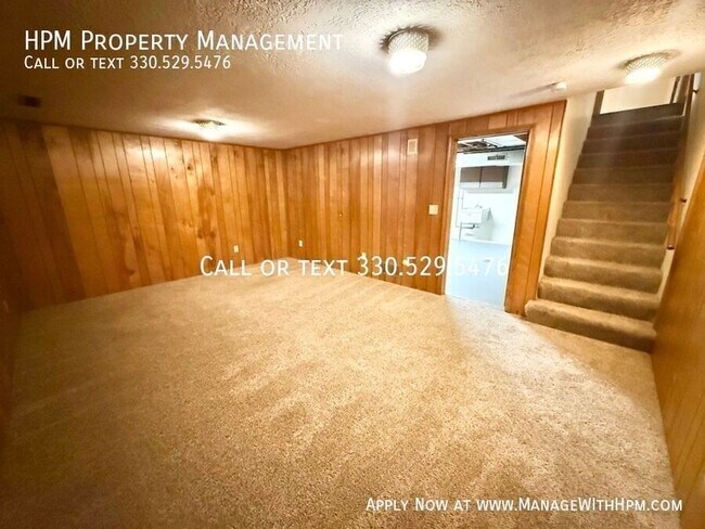 Building Photo - 2379 Ashdale St NW