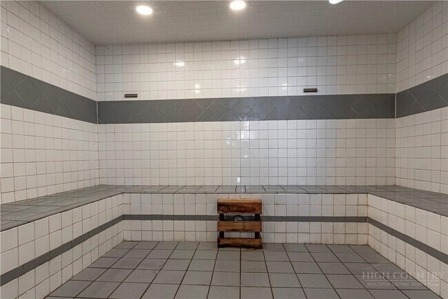 Building Photo - 303 Sugar Top Dr