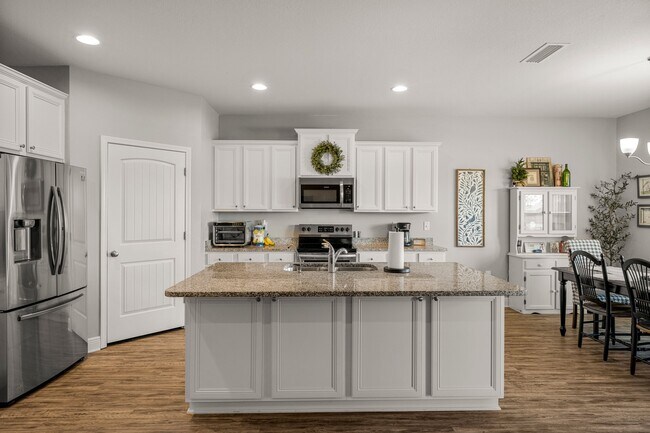 Building Photo - 317 Highbrook Rd