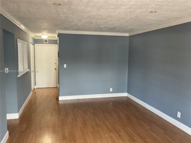 Building Photo - 2775 Taft St