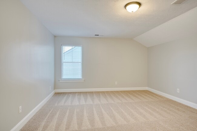 Building Photo - 635 Shipley Ave