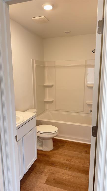 Building Photo - 3305 Little Creek Dr