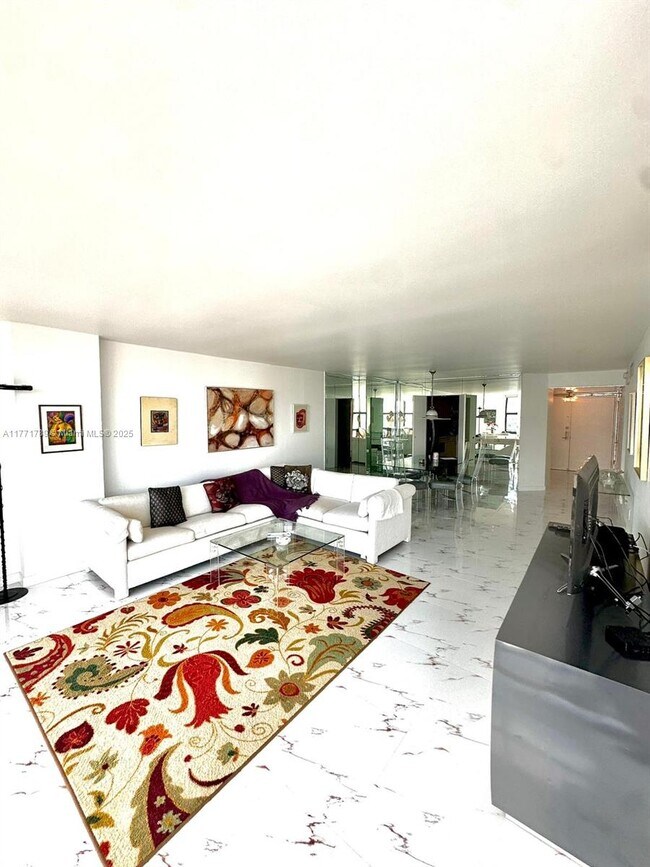 Building Photo - 6423 Collins Ave