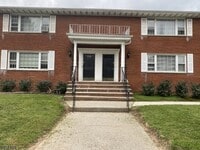 Building Photo - 416 Faitoute Ave