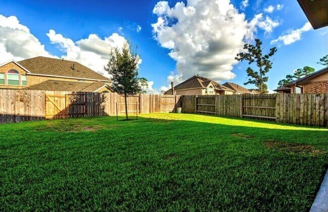 Building Photo - 17124 Chapman Lake Ct