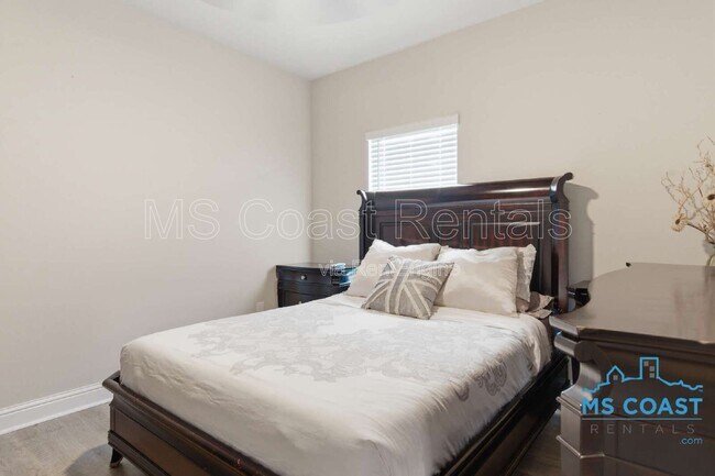 Building Photo - 5159 Fairbury Way