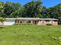 Building Photo - 12109 W Kingsgate Rd