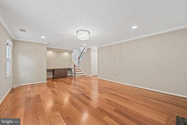 Building Photo - 9760 Hatmark Ct