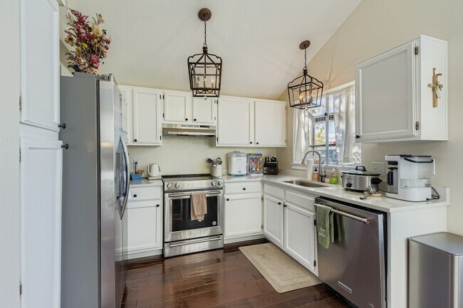 Building Photo - 6276 Nassau Ct