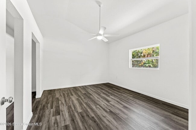 Building Photo - 1625 Hortana Dr